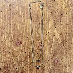 Banana Republic layered metal pendant necklace in gold